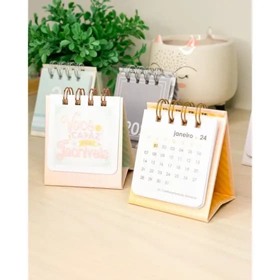 MINI CALENDÁRIO DE MESA COM WIRE-O MODELO 2026 - 2027