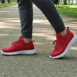 tênis masculino tênis feminino super leve perfeito para exercícios