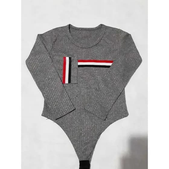 Body infantil tamanho 04 na cor cinza confortável moderno estiloso