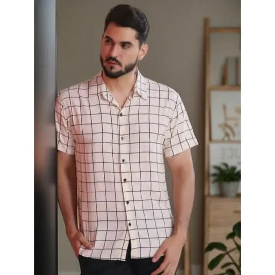 Camisa xadrez masculina com mangas curtas