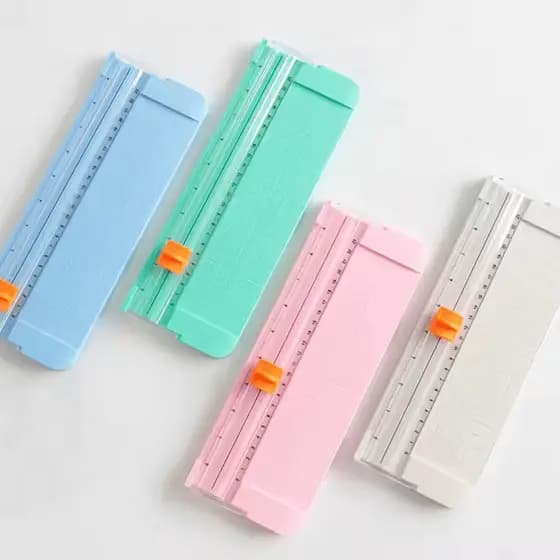 Guilhotina Refiladora De Papel Cortador De Mesa A4