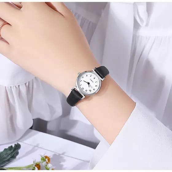 Relógio de Quartzo Feminino Novo, com Pulseira de Couro e Mostrador Digital Minimalista