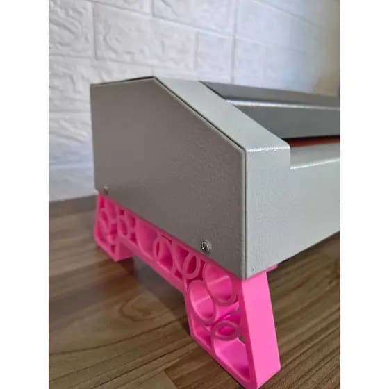 Pé/ base de elevação para laminadora A3 JST e marcas similares.