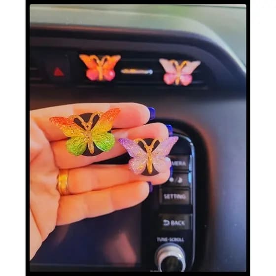 kit clip aromatizador para carro perfume difusor para carro com 2 ou 4 unidades borboletas+essência