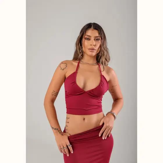 Cropped Blogueira Feminino em Suplex – Ajuste Perfeito ao Corpo