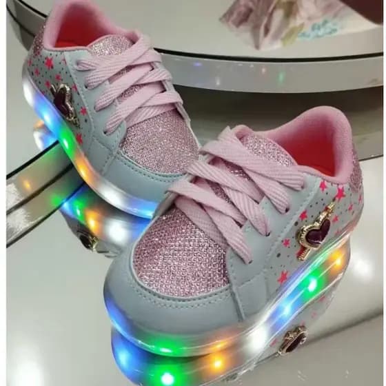 Tênis infantil feminino Branco com Estrelas de LED Confortável