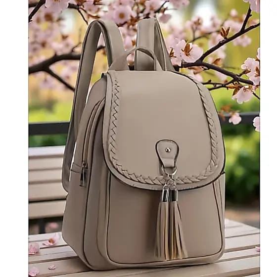Mochila Feminina Media Bolsa Mochila Casual em Couro Sintético com Tassel Trançado Para Faculdade e Viagem C-09