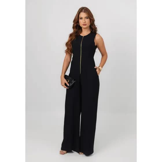 Macacão feminino elegante, com design minimalista e sofisticado - Layla
