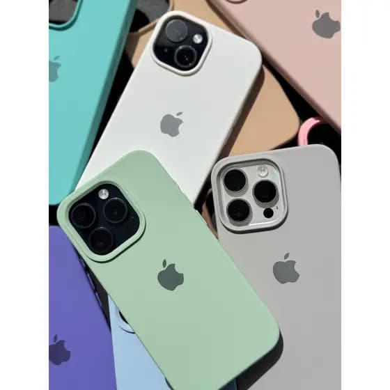 Capinha Case Silicone Aveludada para iPhone 15 / 15 Plus / 15 Pro e 15 Pro Max Premium