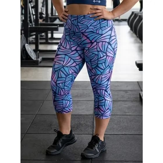 Calça Legging Capri Cós Alto Zero Transparência Resistente e Confortável