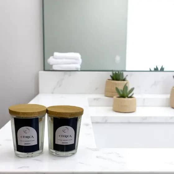 Vela aromatizada copo vidro presente tampa de madeira