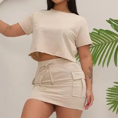 Conjunto Feminino Saia Cargo Moletinho Leve com Cropped Casual Moda Verão Luxo Confortável
