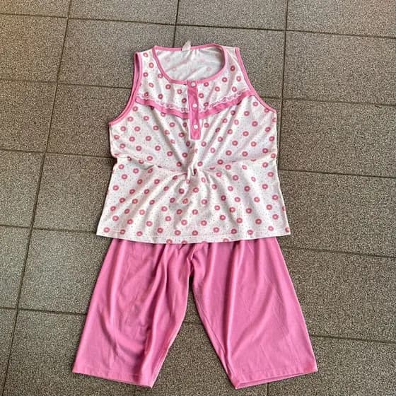 pijama feminino outono, blusa com renda e flores, short alongado, pijama para o outono feminino (bazar, brechó)