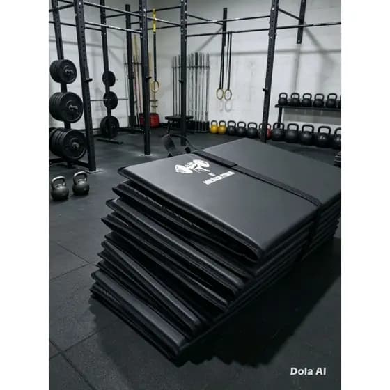 Colchonete Dobrável Fitness Academia Yoga Pilates Impermeável Premium D20 com Alça Da cor Preta