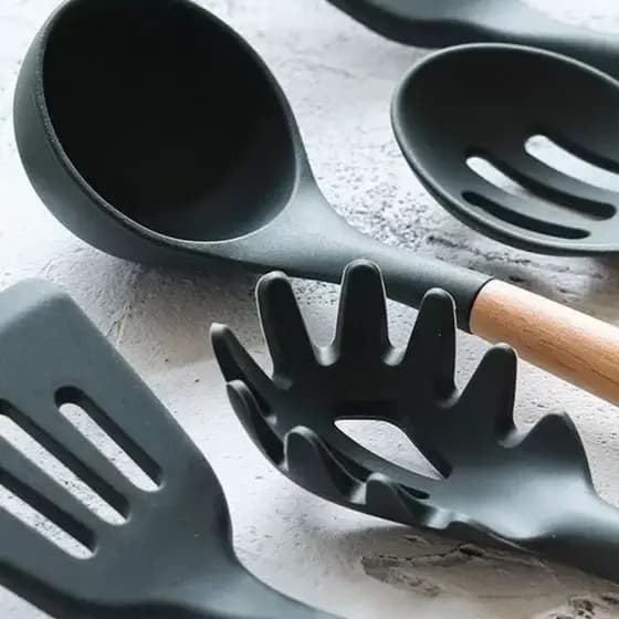 Kit Utensílios De Cozinha Silicone E Madeira Resistente Ao Calor Premium Não Risca Panela