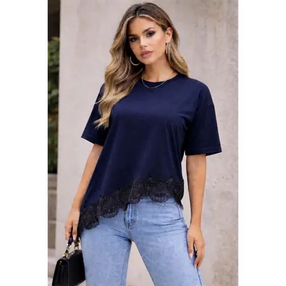 Blusa Feminina Soltinha com Renda na Barra Manga Curta Básica Elegante Tamanho Único