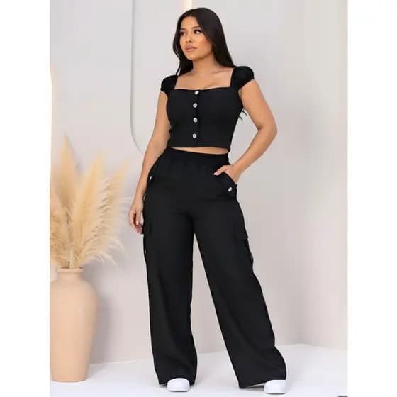 Conjunto Feminino Verão Top Cropped com Bojo e Calça Cargo