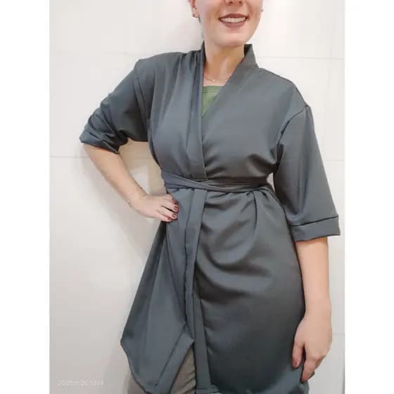 Kit 5 Robes / Kimonos Zero Manchas Roupão Para Salão De Beleza