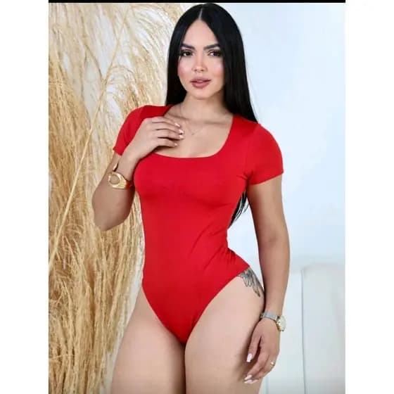 Body Gola Quadrada Feminino em Tecido Suplex para Estilo e Conforto
