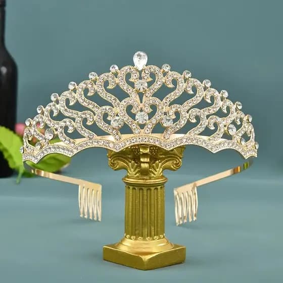 Tiara Elegante DOURADA com Tema de Anjo e Strass com Pente