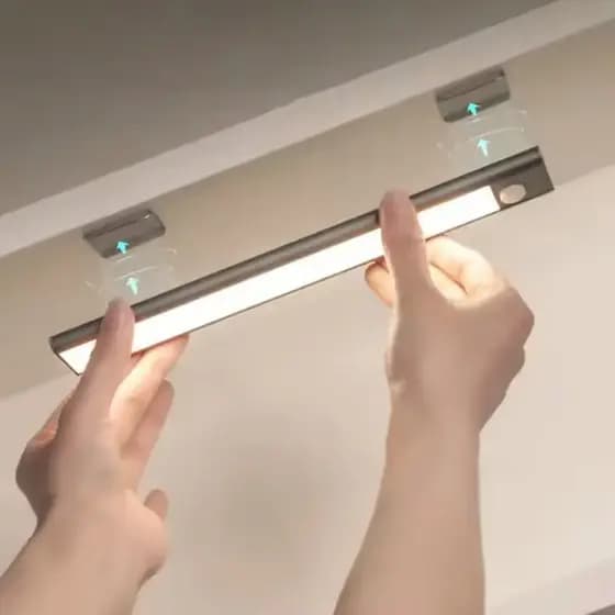 Luminária Led Com Sensor De Movimento Presença Recarregável Armário Guarda-Roupas Escada