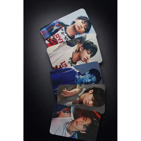 Photocard BTS com e sem holder. Photocards holograficos e holder personalizado