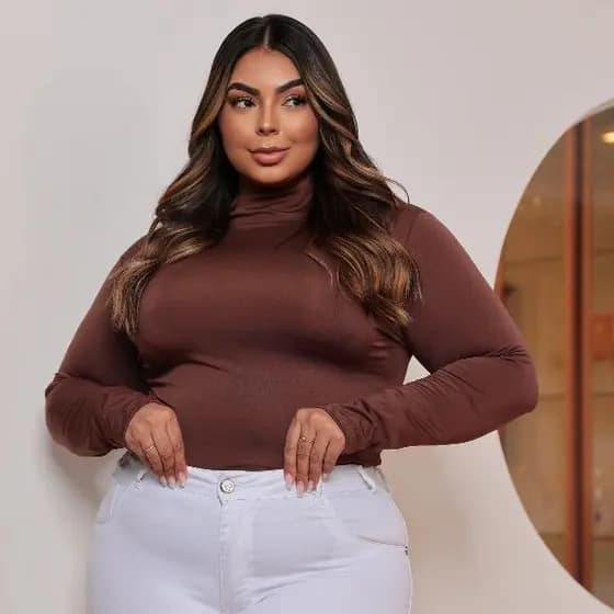 Blusa Feminina Gola Alta Cacharrel Manga Longa Plus Size – Sofisticação e Conforto para o Seu Dia a Dia