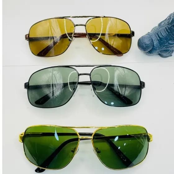 Oculos de sol metalico lente de vidro