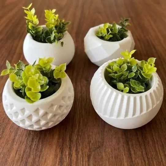 Kit 4 Vasinhos de Gesso Elegantes - Vasinho decoratico de Gesso Acompanha Plantas