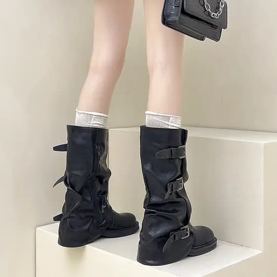 Calças de couro lavado de sola grossa Martin botas femininas 2025 novo estilo fivela de cinto botas de pilha de comprime