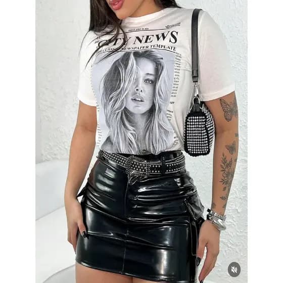 CAMISA FEMININA T-SHIRT, 100% ALGODÃO. ESTAMPA ROSTO!