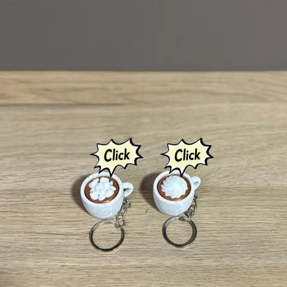 Chaveiro Xícara de Café de Clicker Fidget Antiestresse
