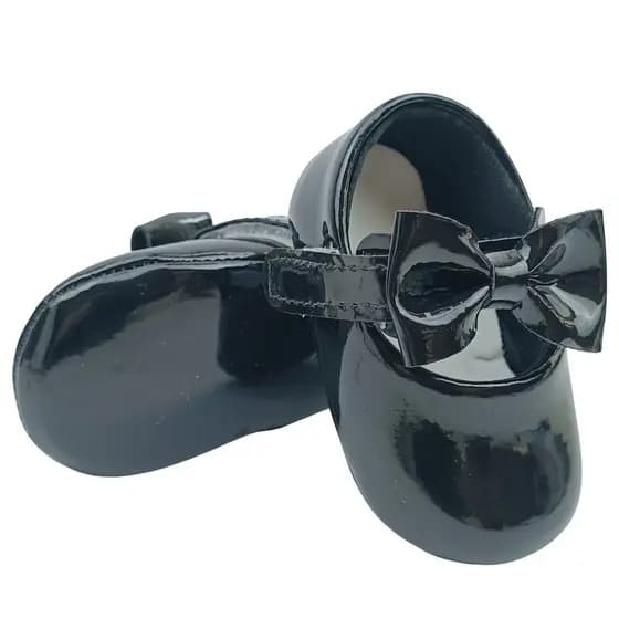Sapatilha Preta com Laço de Verniz e Laço Elegante