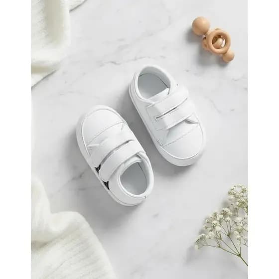 Tênis Infantil Branco com Listra Lateral Confortável para Bebê