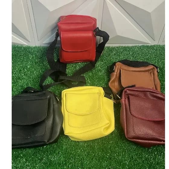 Bolsa Feminina Pequena Transversal Porta Celular Visor Estilosa Cabe Todos os Cipos de Celular Promoções!!!