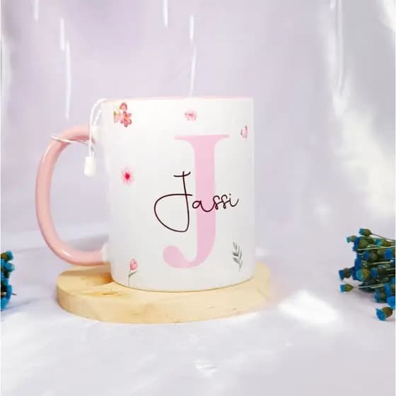 Caneca Floral com nome, alça e interior colorido, caneca Floral, caneca com nome, caneca personalizada