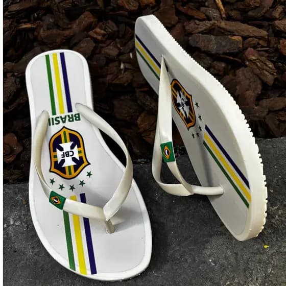 Chinelo De Dedo Feminino Rasteirinha Casual Moderna Brasil Copa do Mundo Lançamento