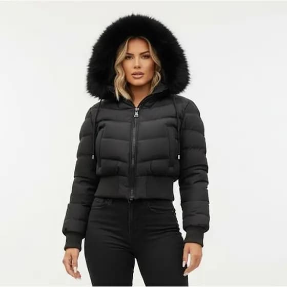 Jaqueta Feminina Cropped Bobojaco Peluciada com Capuz Removível