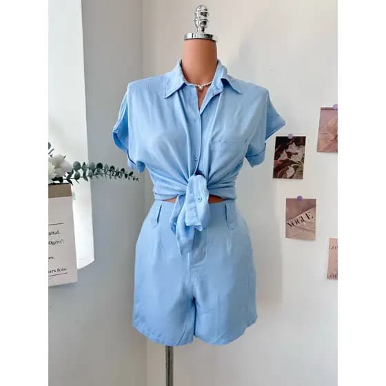 Conjunto de camisa de manga curta e shorts de cor sólida para mulheres, estilo casual SP034