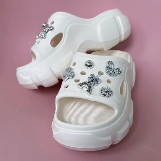 Chinelo Saltinho Babuche Leve e Corfortável com Acessórios