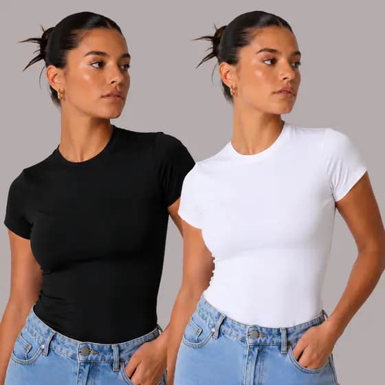 Kit 2 Blusas Femenina Slim Fit Manga Curta Blusa de Compressão Várias Cores Ajuste Perfeito Academia Treino