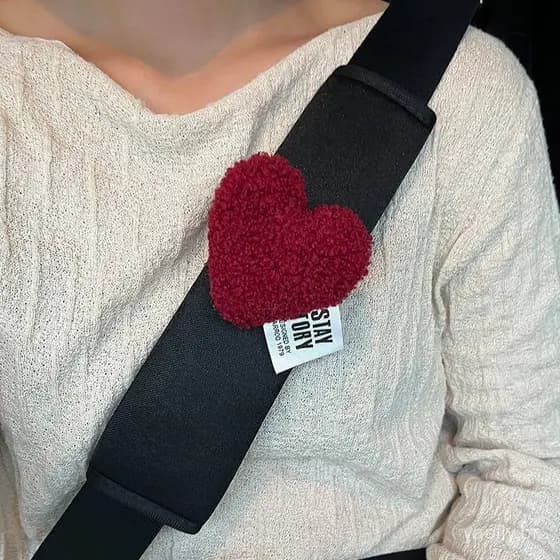 Capa de cinto de segurança estilo automotivo, protetor de ombro em formato de coração, usado para proteção do peito, ace