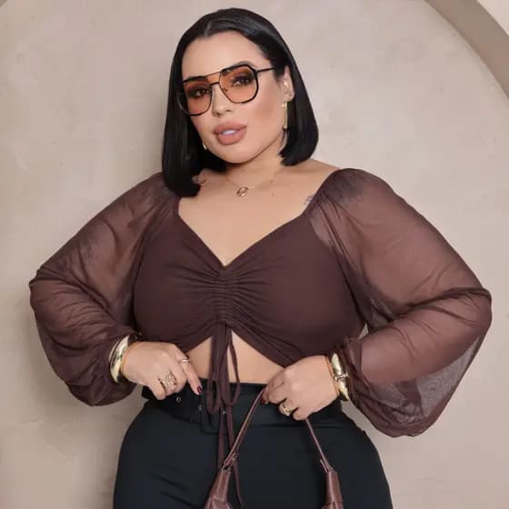 Blusa Cropped Plus Size G1 | Manga Bufante Tule Romântico | Com Bojo e Regulagem Veste 48 ao 50