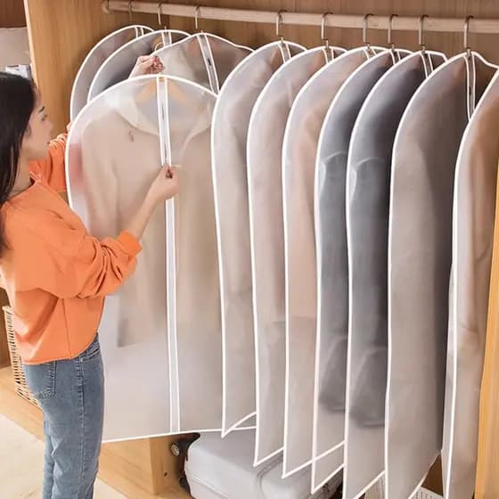 Kit 5 Peças Protetor de Roupas: Organizador Translúcido com Tampa, Cobri Casaco, Terno e Saco