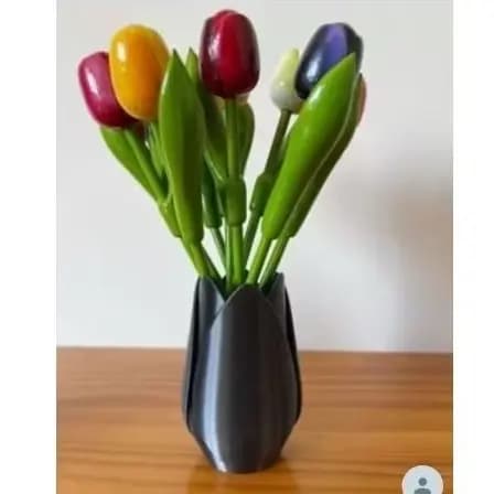 Vaso Decorativo de Tulipa 3D