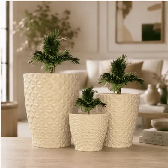 Kit 3 Vasos Planta Flor Decorativo Em Polietileno Diamante Nº1 Nº2 Nº3 Moderno e Elegante Com Pratos