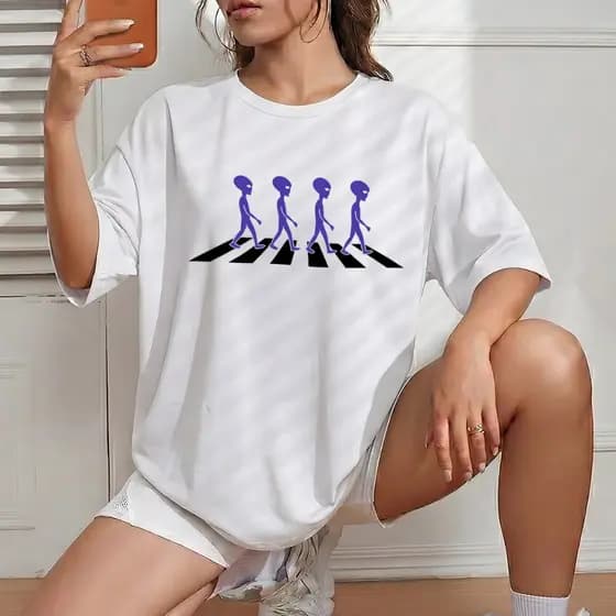 Camiseta Feminina Alien Academia Camisa Estampada Blusa Premium T-shirt Básica Crt Unissex