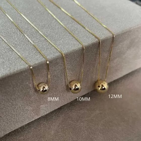 COLAR COM PINGENTE DE BOLINHA - TRÊS TAMANHOS DISPONÍVEIS - SEMIJÓIA BANHADA AOURO 18K
