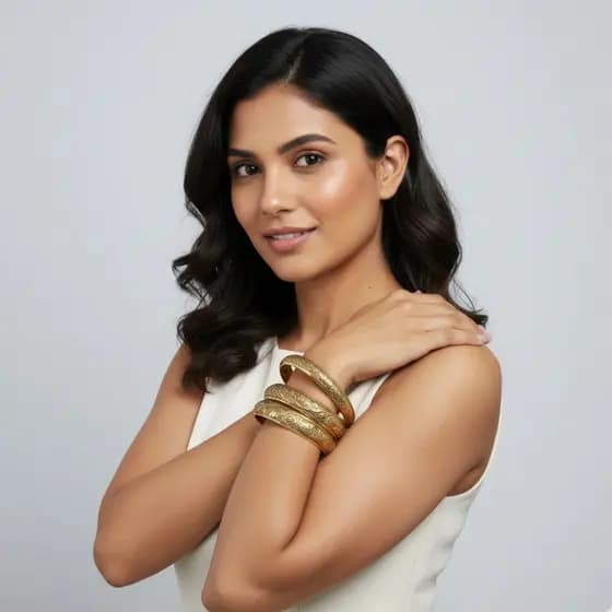 Conjunto De Pulseiras Indianas Ouro Envelhecido Linda Peça