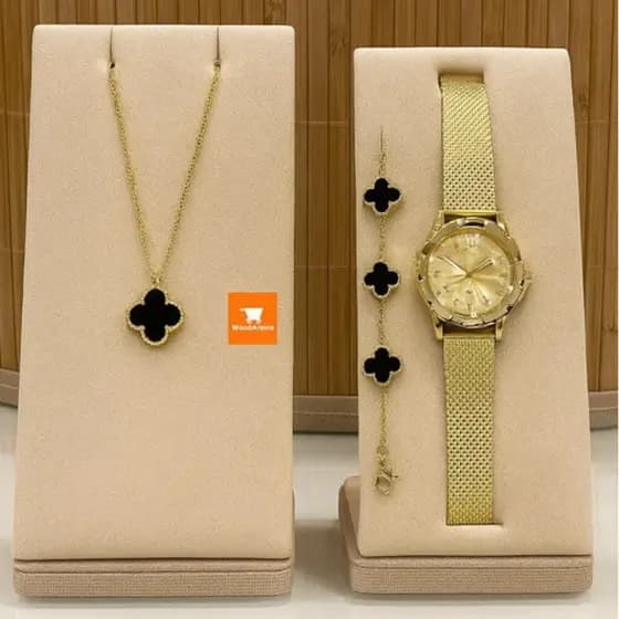 Kit Feminino: Colar + Pulseira Trevo Banhados + Relógio Dourado –Elegante, Luxo, Presente Elegante 🍀